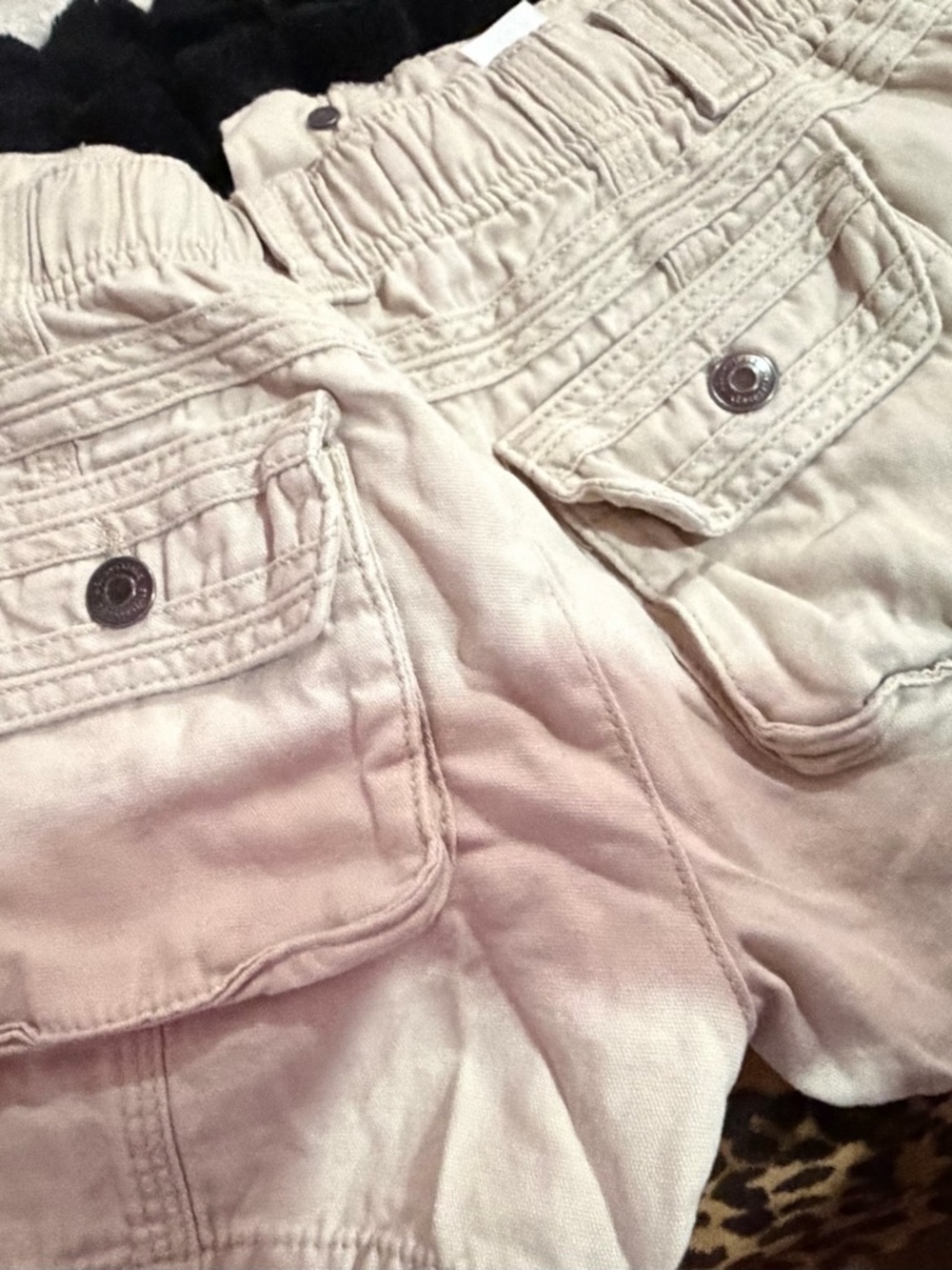 Casual Cargo Shorts in Light Beige